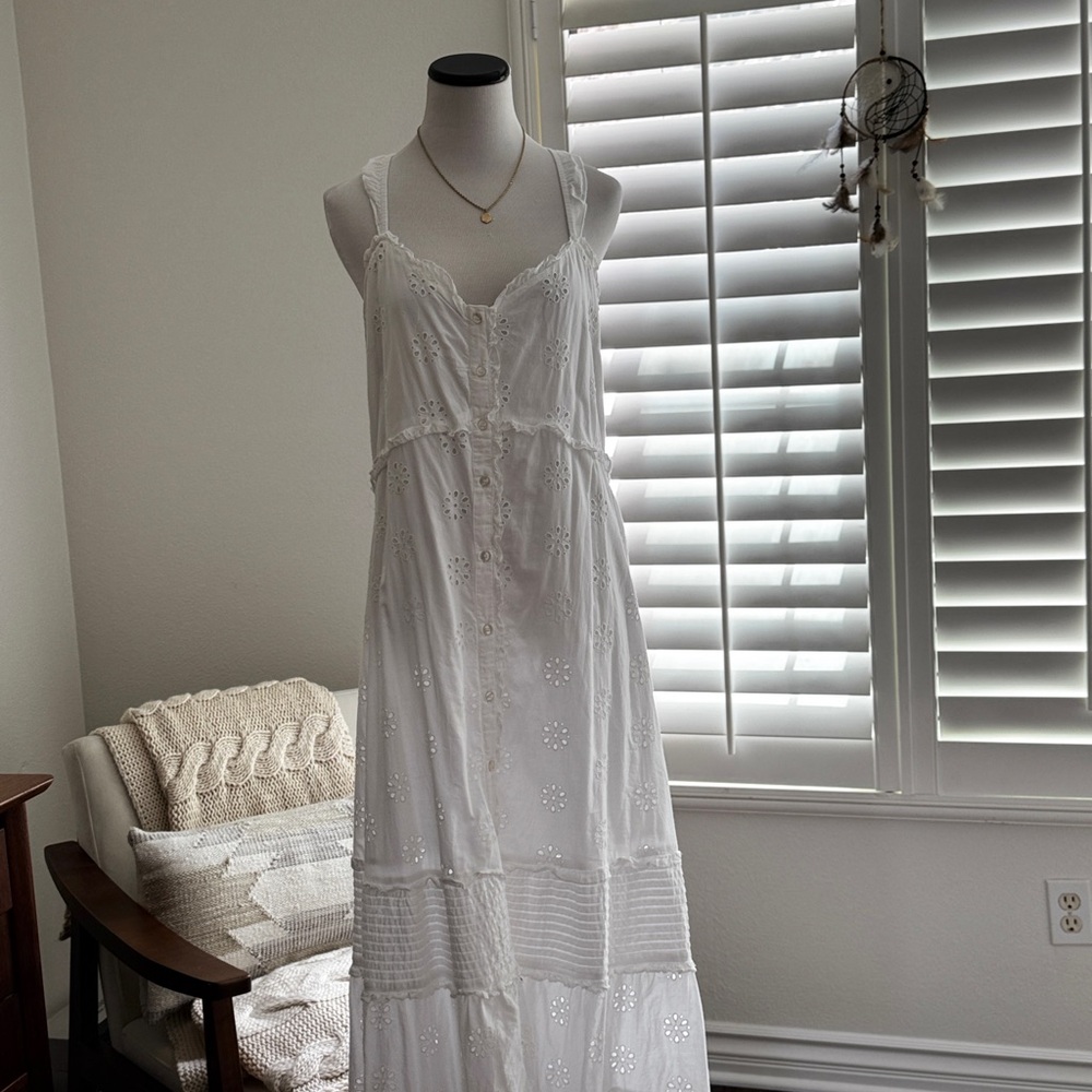 GAP White Eyelet Maxi Dress